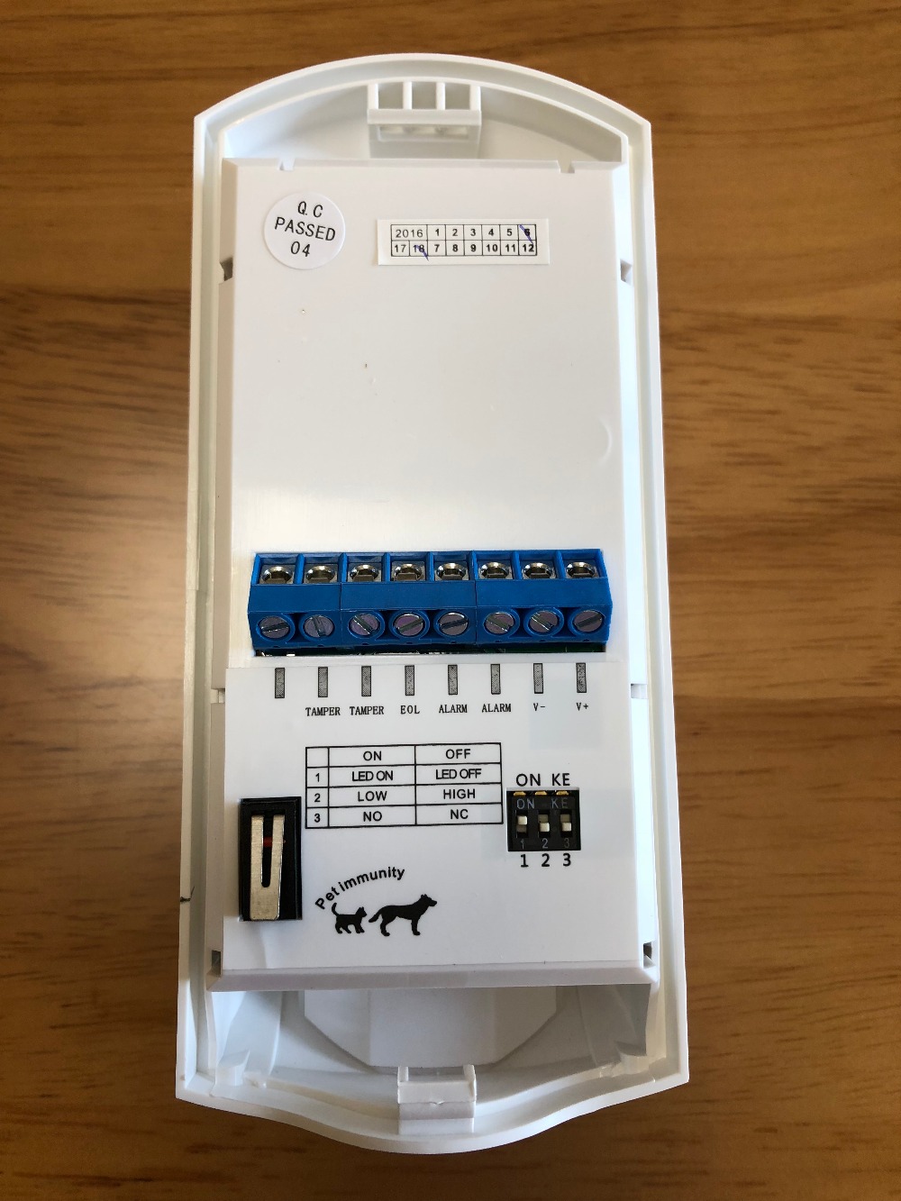 Focus 12V MC-8250 wired digita - Motion Sensor Pir Wired recensione e prezzo